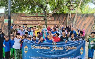 Kegiatan Santunan Anak Yatim oleh Fakultas Teknologi Informasi kolaborasi dengan Universitas Hasyim Asy’ari Tebuireng Jombang